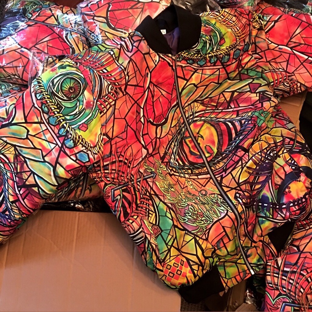 UNISEX♥️limited edition mural jacket by:norm4eva - Picture 2 of 7